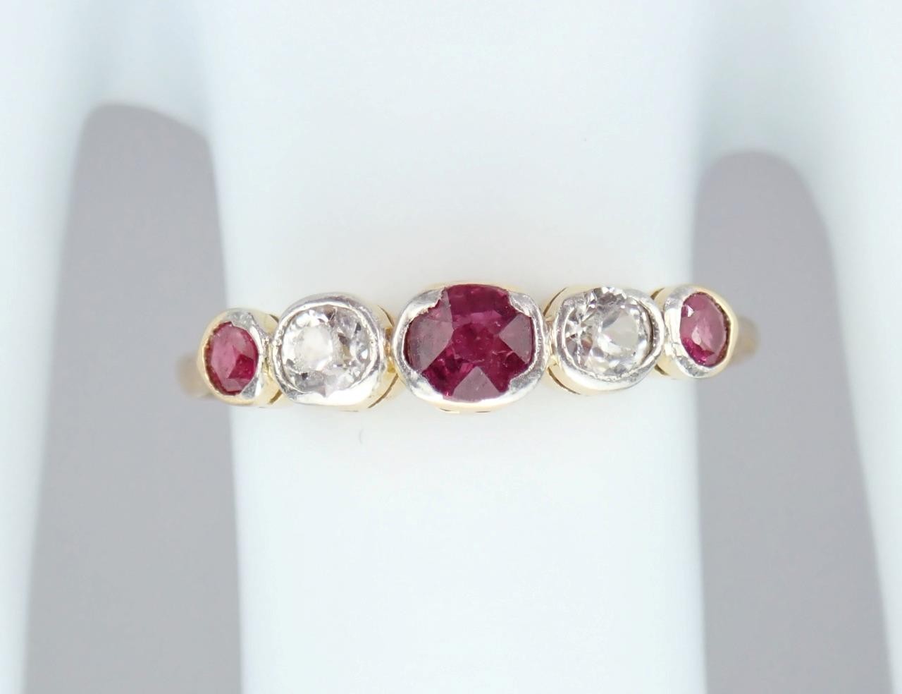 Lovely Antique Art Deco 18K Gold Platinum Ruby White Sapphire Five Stone Ring 5