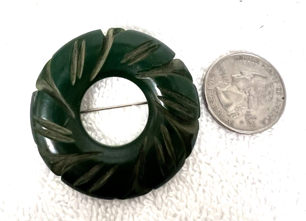Vintage Dark Green Bakelite Carved Round Circle Brooch Pin 2.5” Great Shape