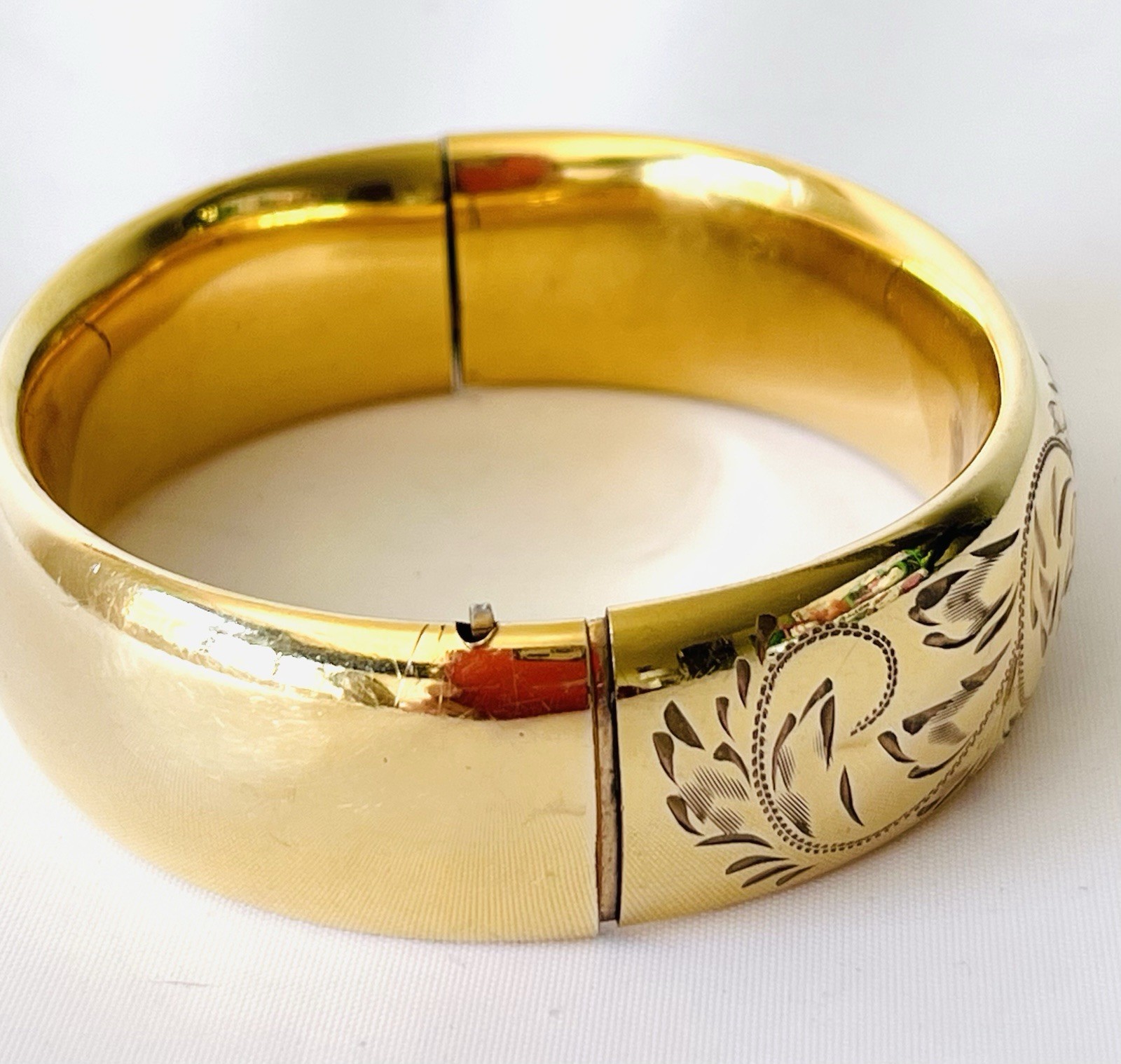 Vintage Gold Filled Etched Hinged Bangle Bracelet Victorian 1/20 12 K Gold