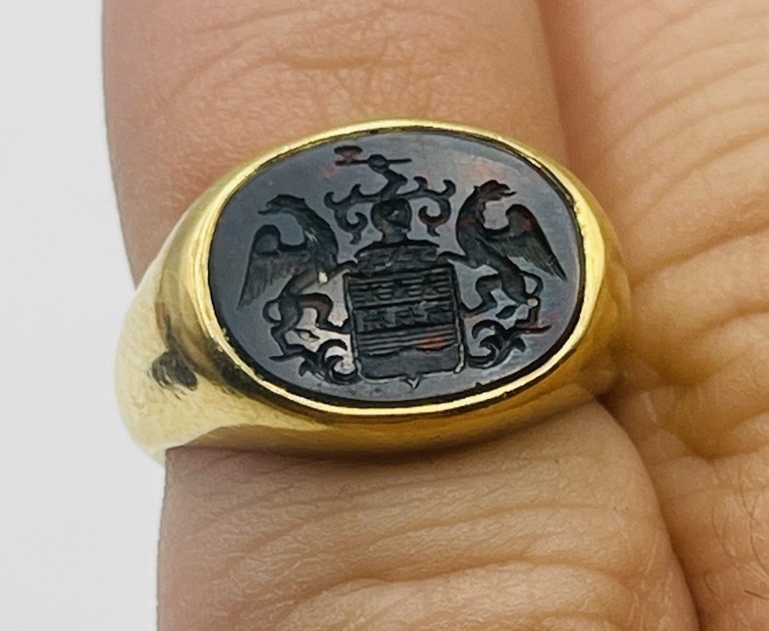 Antique French 18k Yellow Gold Bloodstone Crest Signet Ring Size 4.75