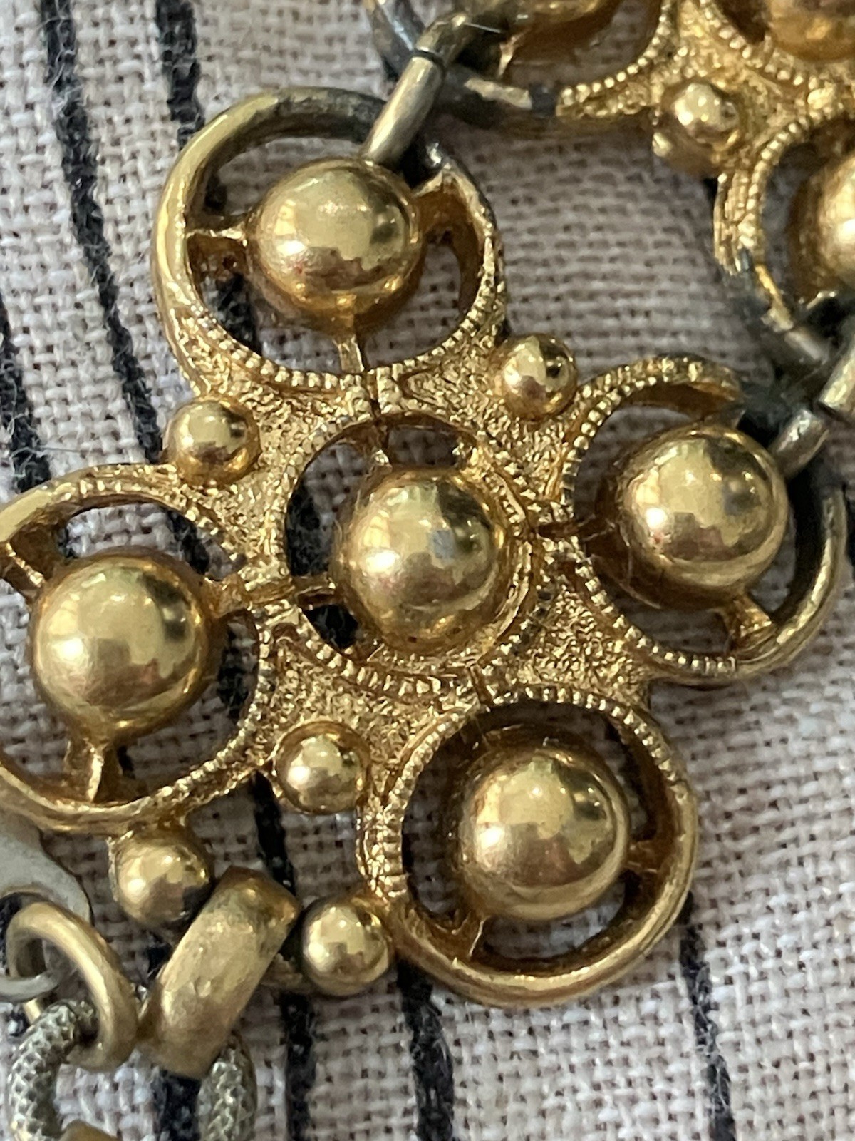 1971 MONET “MORESQUE” Gold Egypt Revive Etruscan Runway Statement Bib Necklace