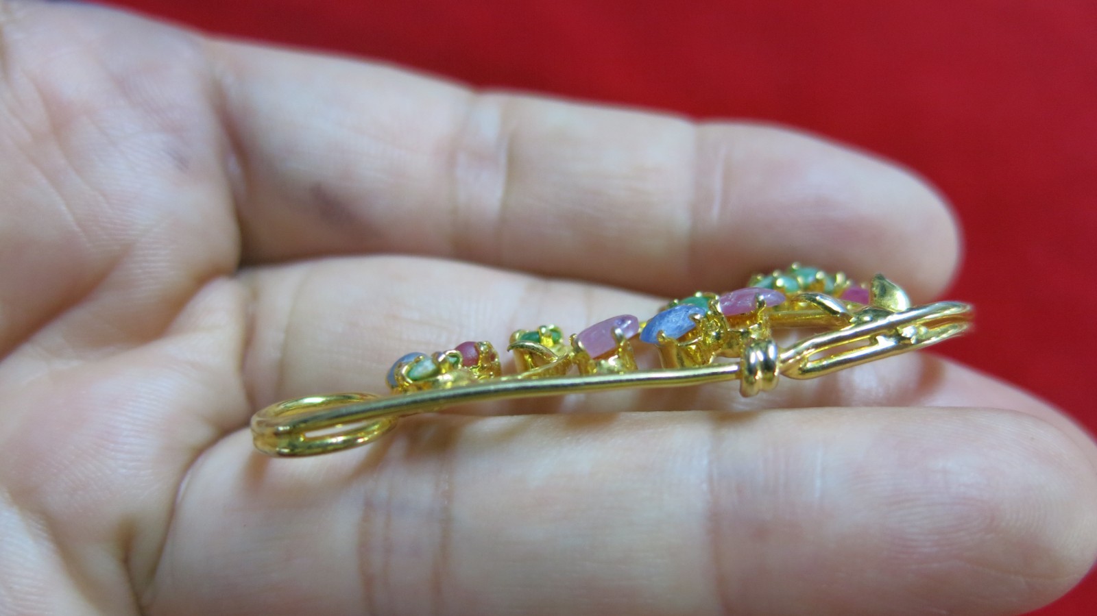 Vintage 22K Gold Plated Flower Pendant with Natural Gem Jade Ruby Cabochons