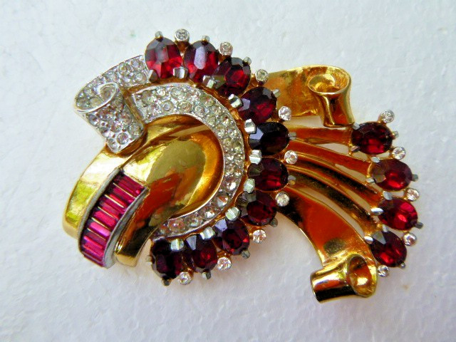 Vintage Large Coro Fur Dress Clip Foiled Ruby Rhinestone Gold Plate Brooch 1920’