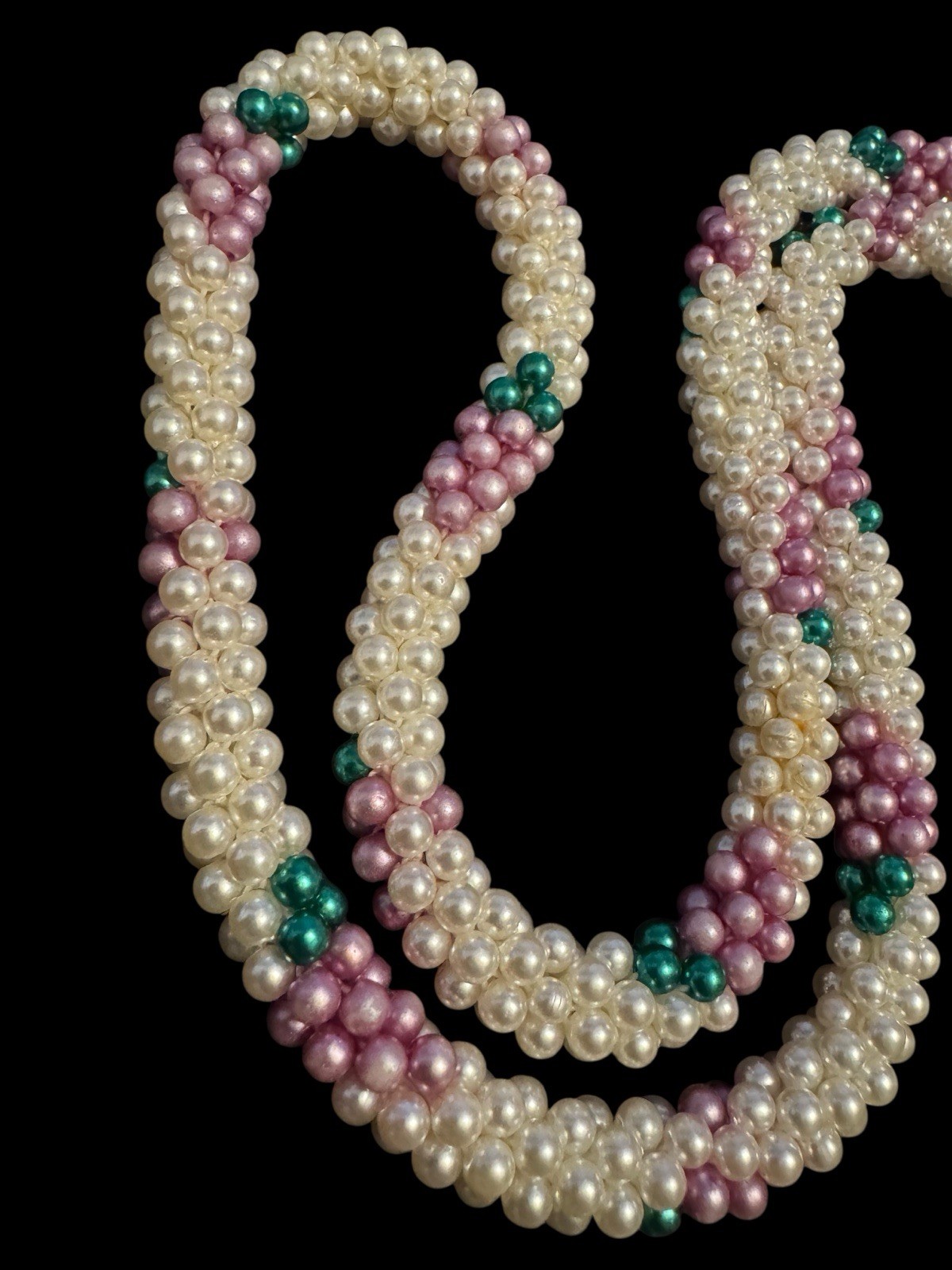 1960s Woven Faux Pearl Bead Flapper 32″ Necklace W Tassel Purple Green White BN1