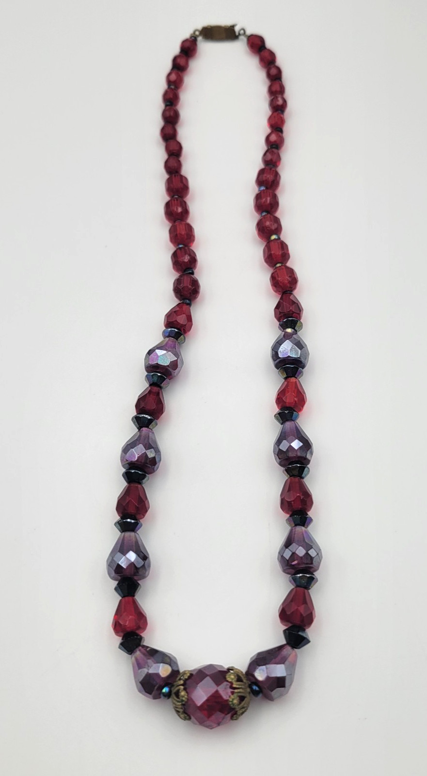 Vintage Red & Iridescent Purple Glass Faceted Bead Necklace 16″