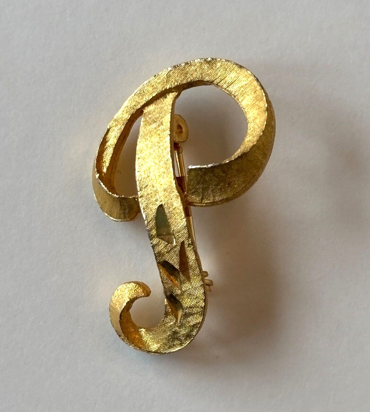 1960’s Mamselle Script Letter P Brooch Pin Brushed Gold Tone Initial Monogram
