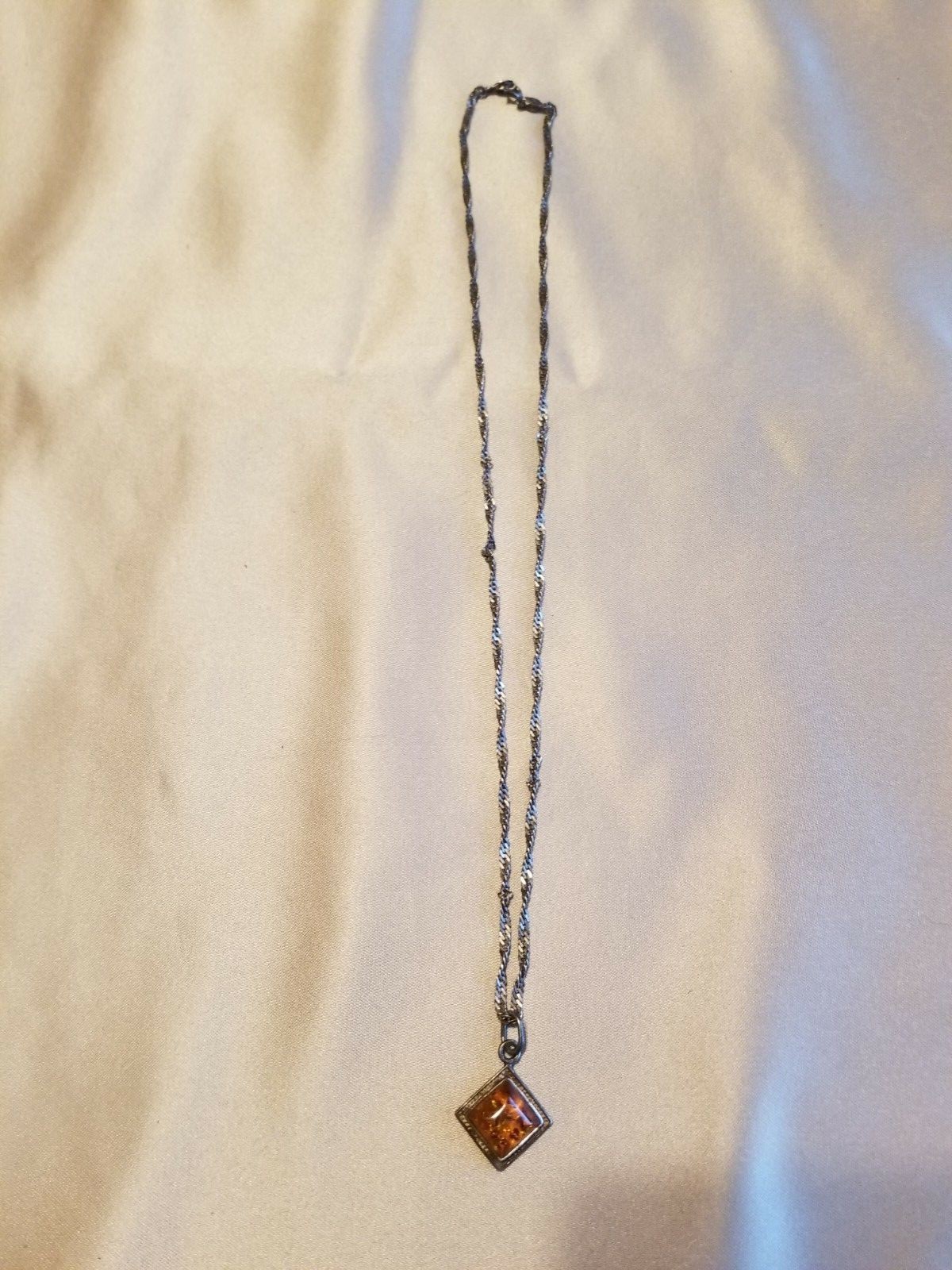 Beautiful Vintage Amber & Silver 3/4″ Pendant With 925 Stamped 19″ Chain