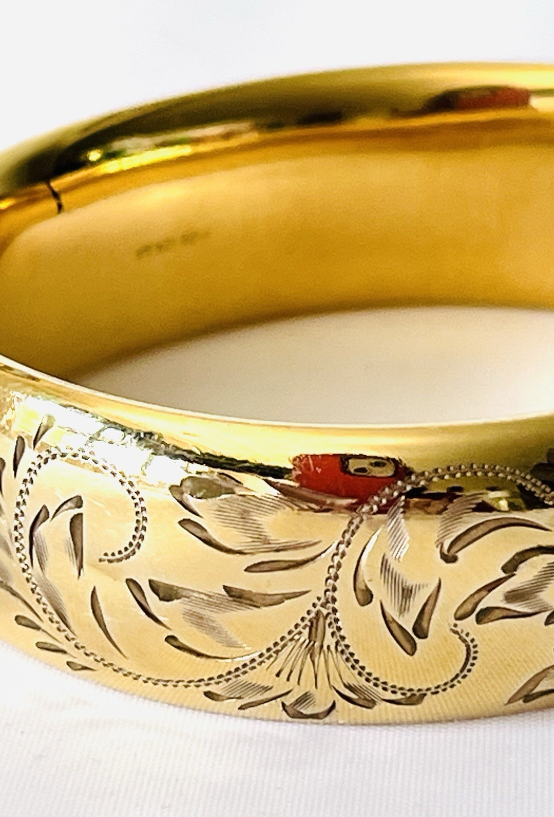 Vintage Gold Filled Etched Hinged Bangle Bracelet Victorian 1/20 12 K Gold