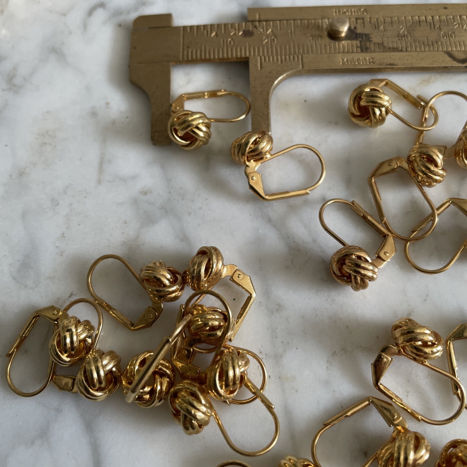 12 Pair Vintage New Gold Plate Love Knot Lever Back Earrings