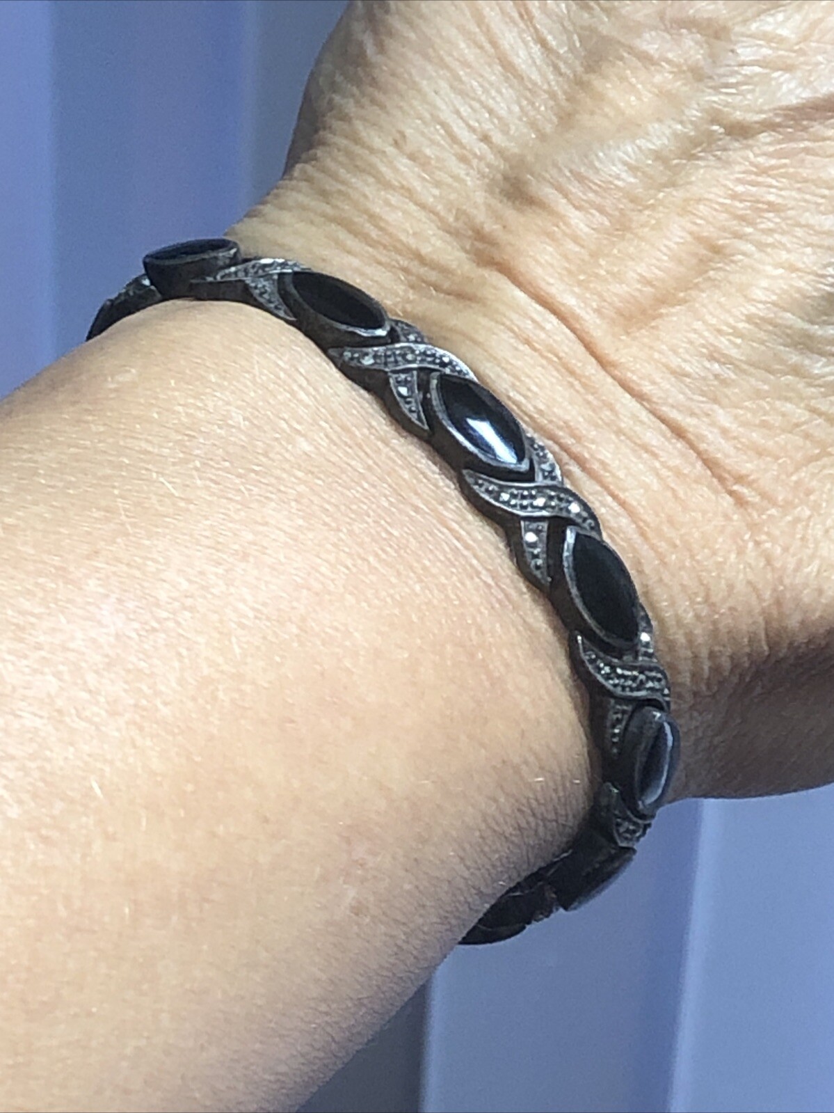 19. Art Deco Sterling 925 Black Onyx Marcasite Tennis X bracelet 19.9g, 6 3/4″