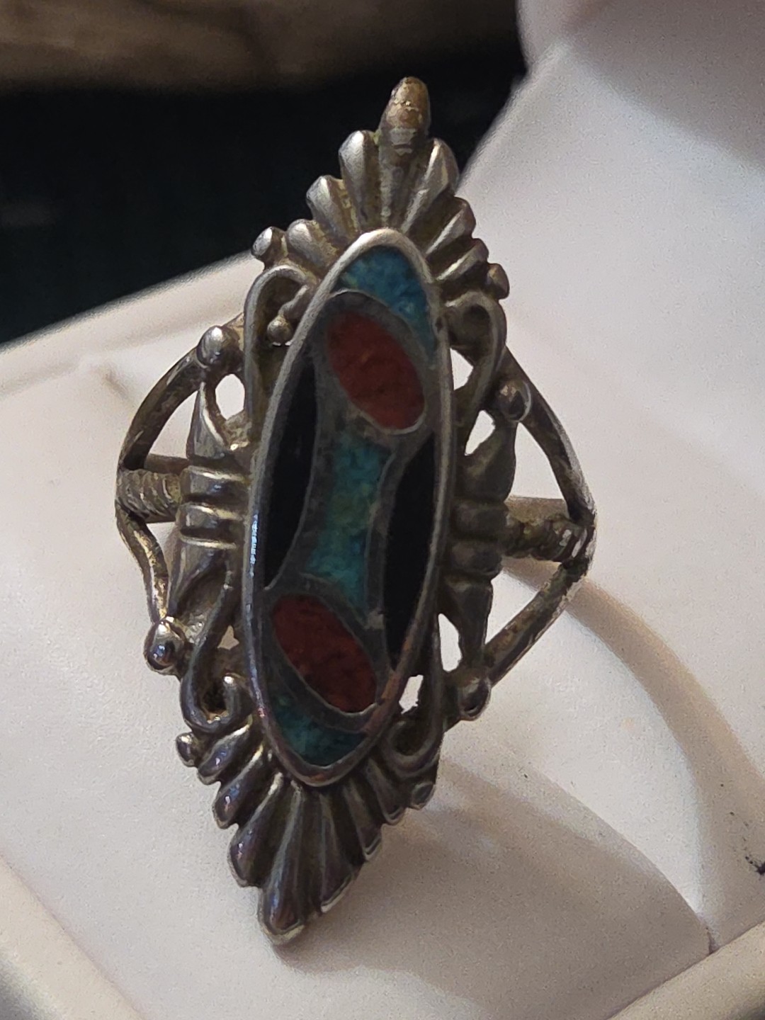 Vtg Artisan Silver Southwestern Turquoise Onyx Coral Chip Inlay Sz 7.5 Ring W76