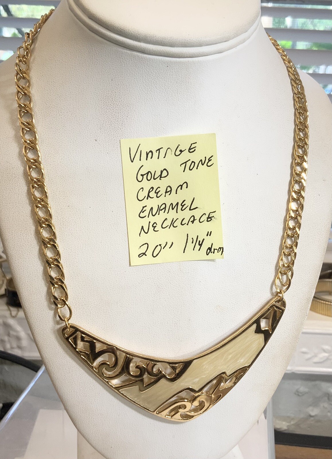 Vintage 1970s Gold Tone Cream Enamel Necklace 20” 1 1/4” Drop