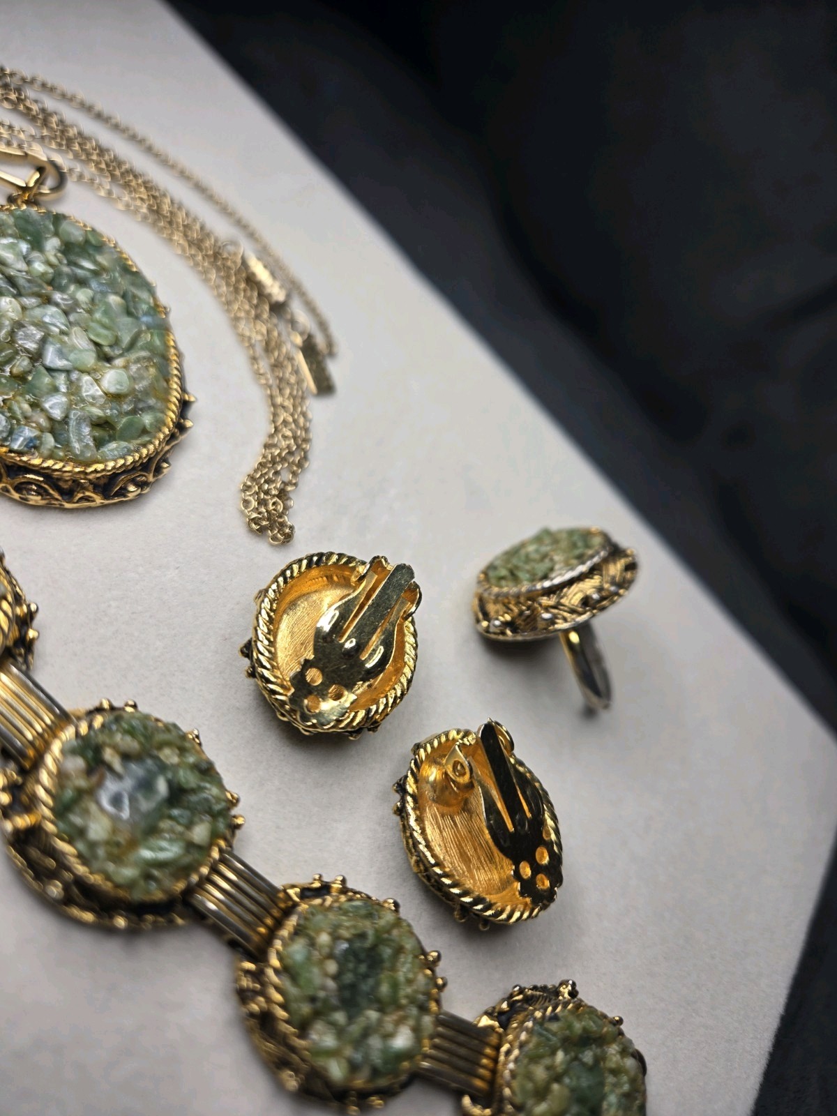 Antique Circa 1920s Jewelry Set Bracelet Earrings Necklace Ring Jade Chips