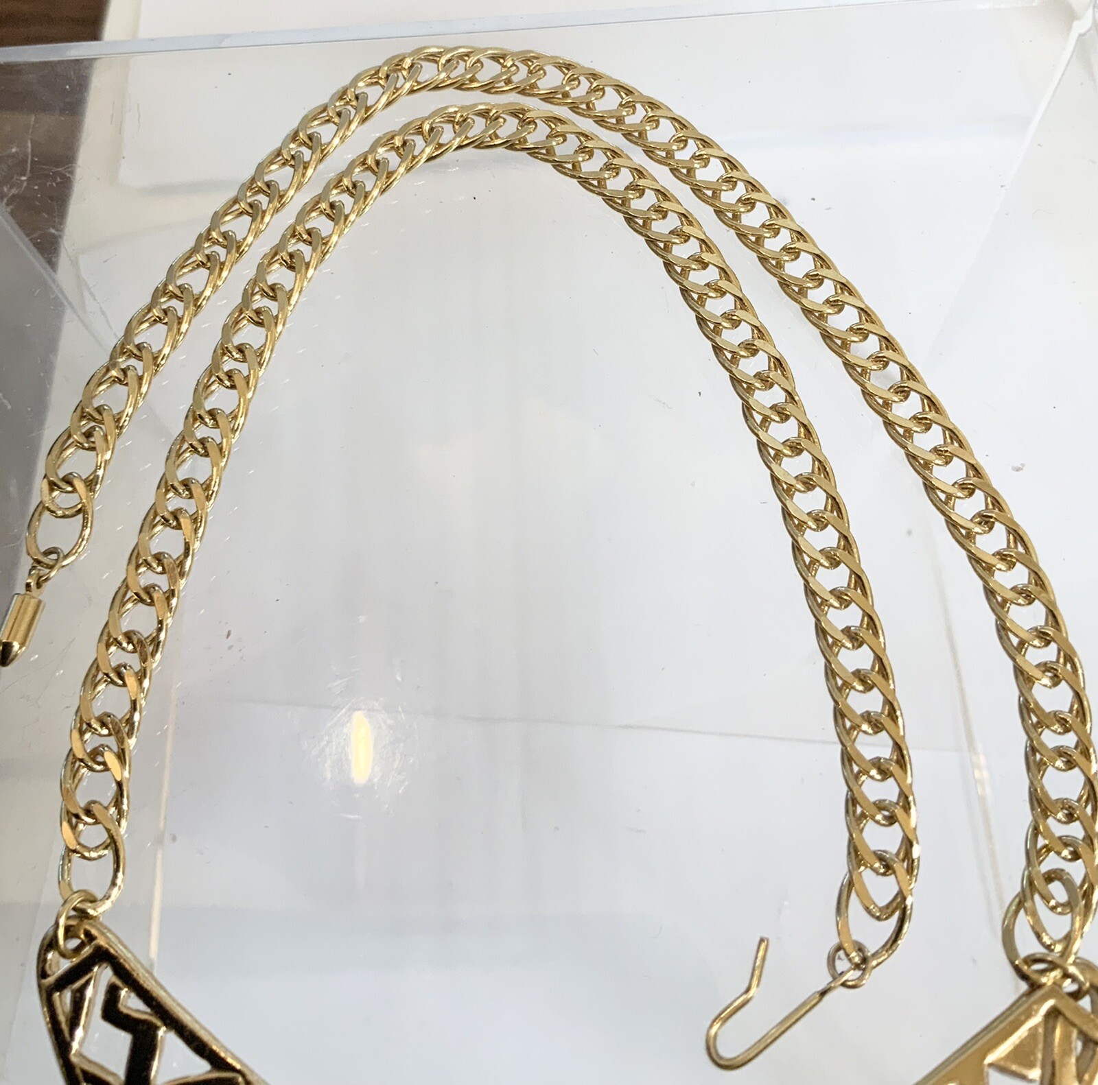Vintage 1970s Gold Tone Cream Enamel Necklace 20” 1 1/4” Drop