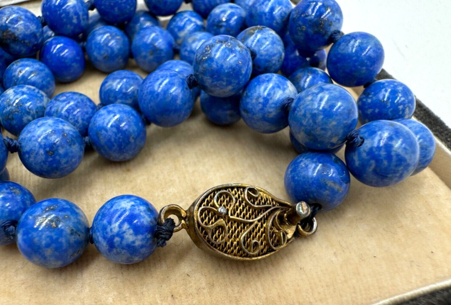 PERSIAN LAPIS LAZULI HAND KNOTTED VINTAGE CHINESE EXPORT NECKLACE STERLING CLASP