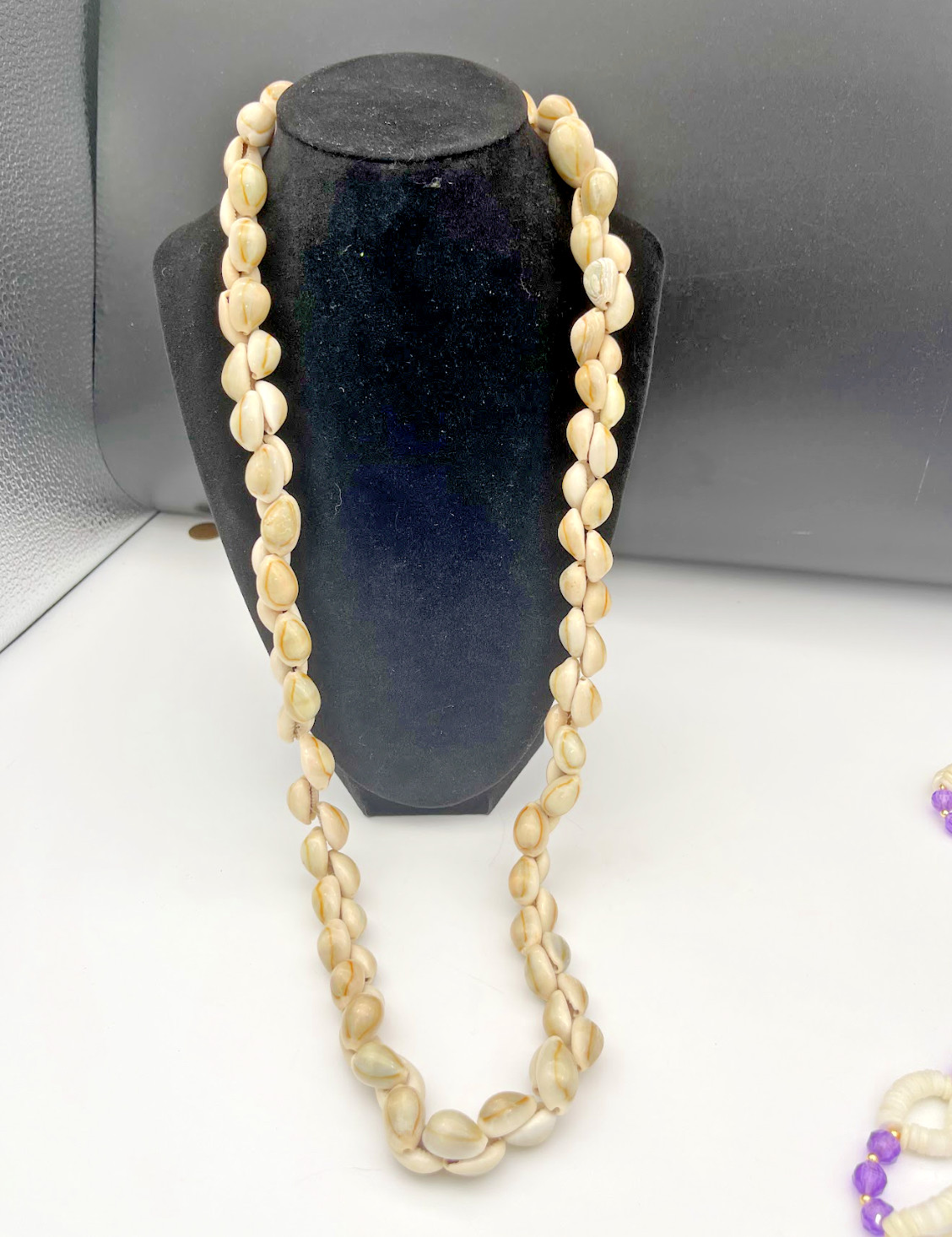 Lot of 5 vintage Necklace, shells, resin, metal and plastic beads, long & small