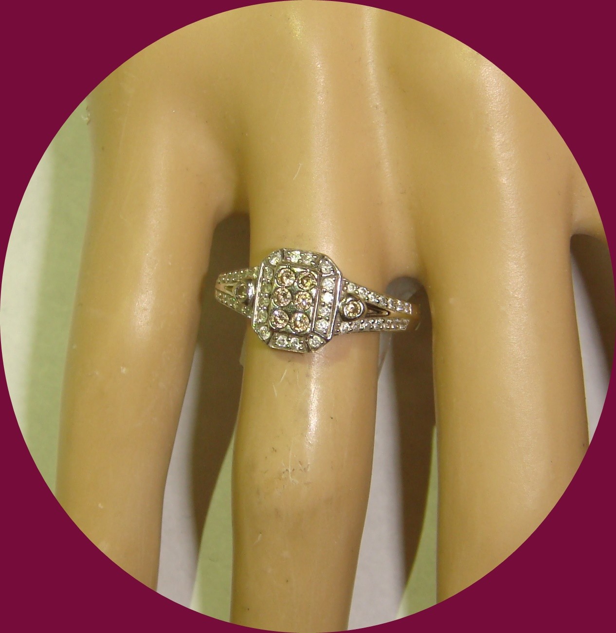 Beautiful Vintage 14k White Gold White & Champagne Diamond Ring– Size 7