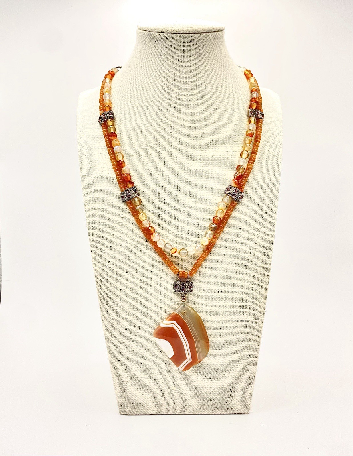Vintage Silver Plated Banded Caramel Agate Necklace Pendant Two Strand Estate