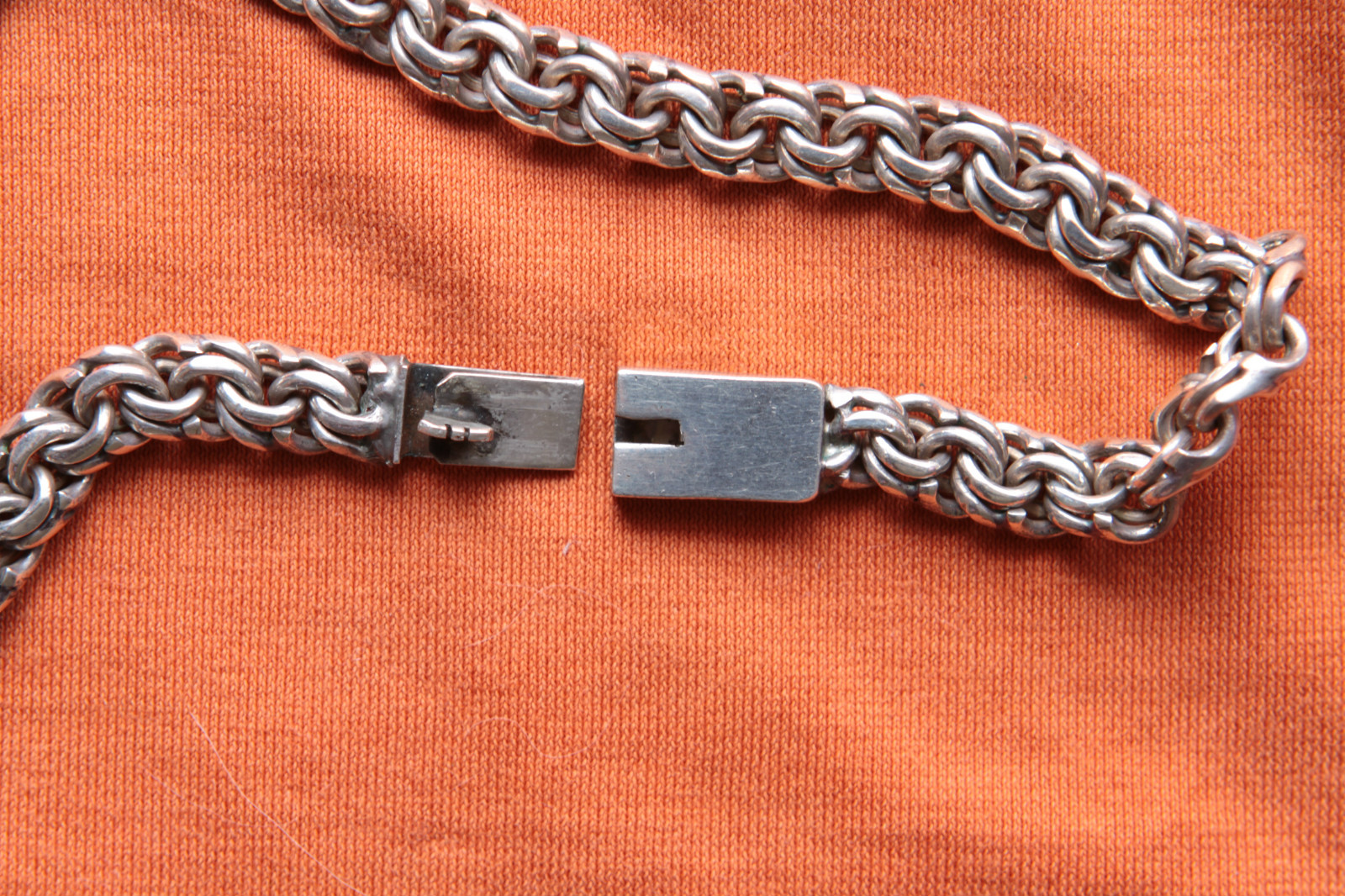 Vintage Sterling Silver Hand Made Mexico Chain 65.3 grams 18 3/4″ long 8mm