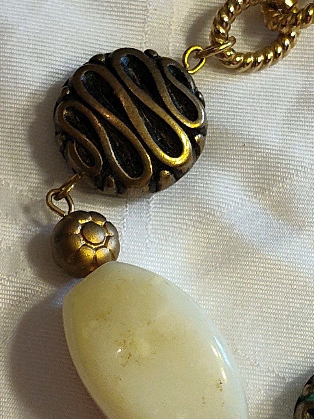 VTG Jewelry Bangle Belt Brooche Necklace Clip-On Earring Earthtones Beads LOT 10