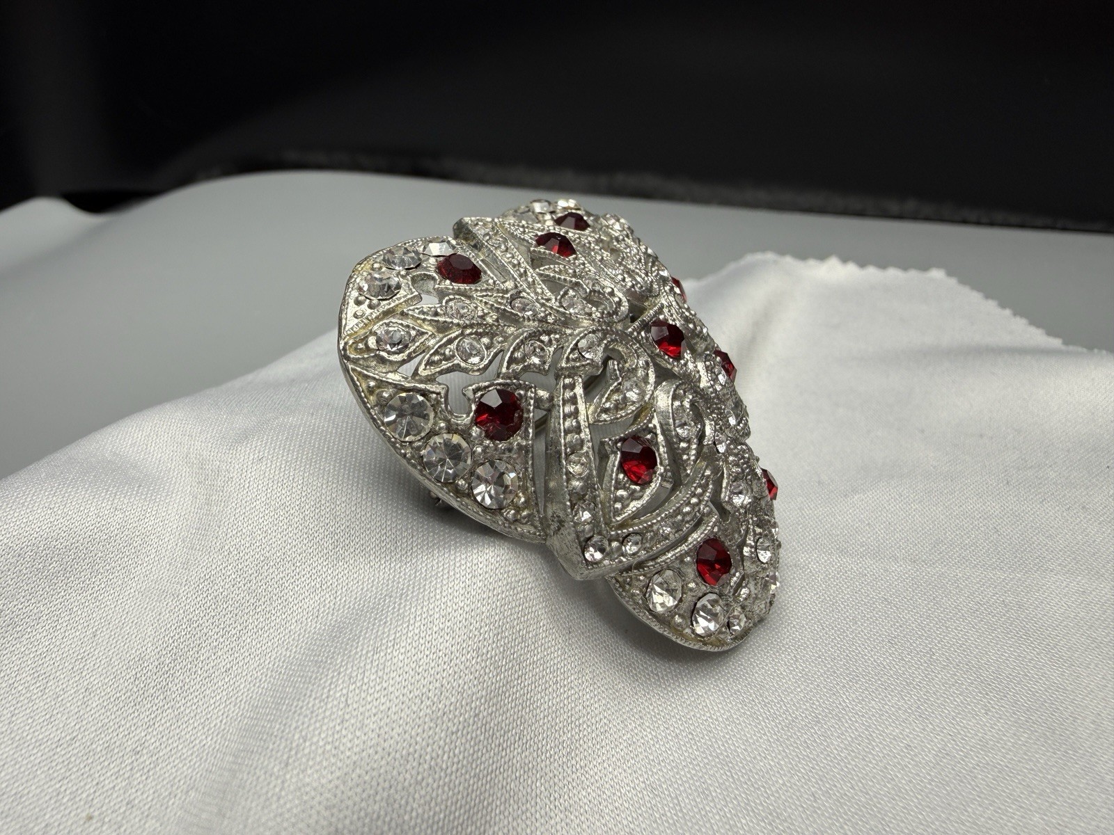 Brooch 1930s Pot Metal New England Glassworks Red & Clear Rhinestone VTG 5.1cm