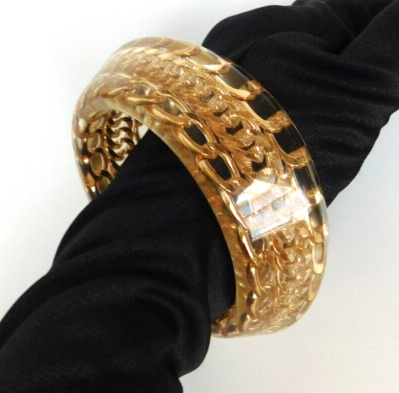 VTG Clear Resin with Embedded Metal Linking Chain Bangle Bracelet