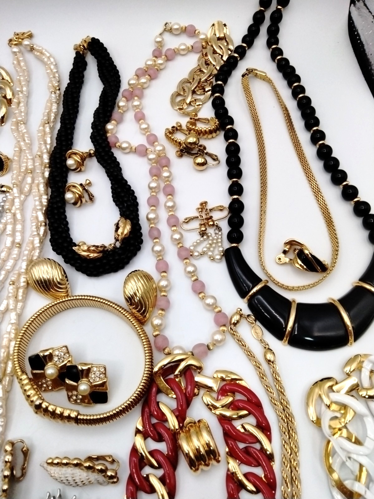 Vintage Jewelry Lot Coro Trifari Monet Sarah Coventry Necklace Earring Brooch