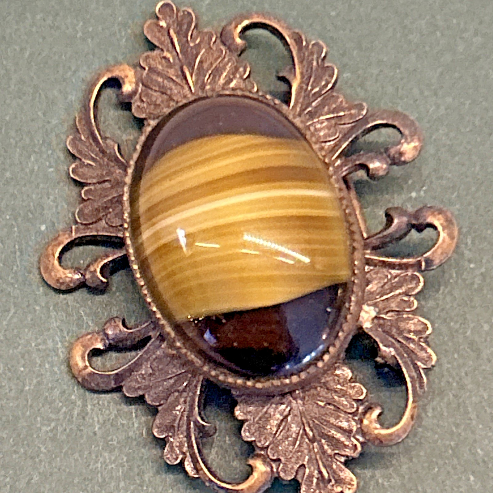Vintage Tigers Eye Brooch Pin Brass ? Stamped with Letter ” P ” at back
