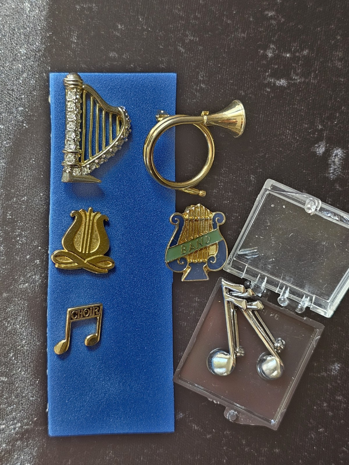Vtg 7p Lot Of Pins Band Music Notes Enamel Mixed Metals Instruments Harp Horn