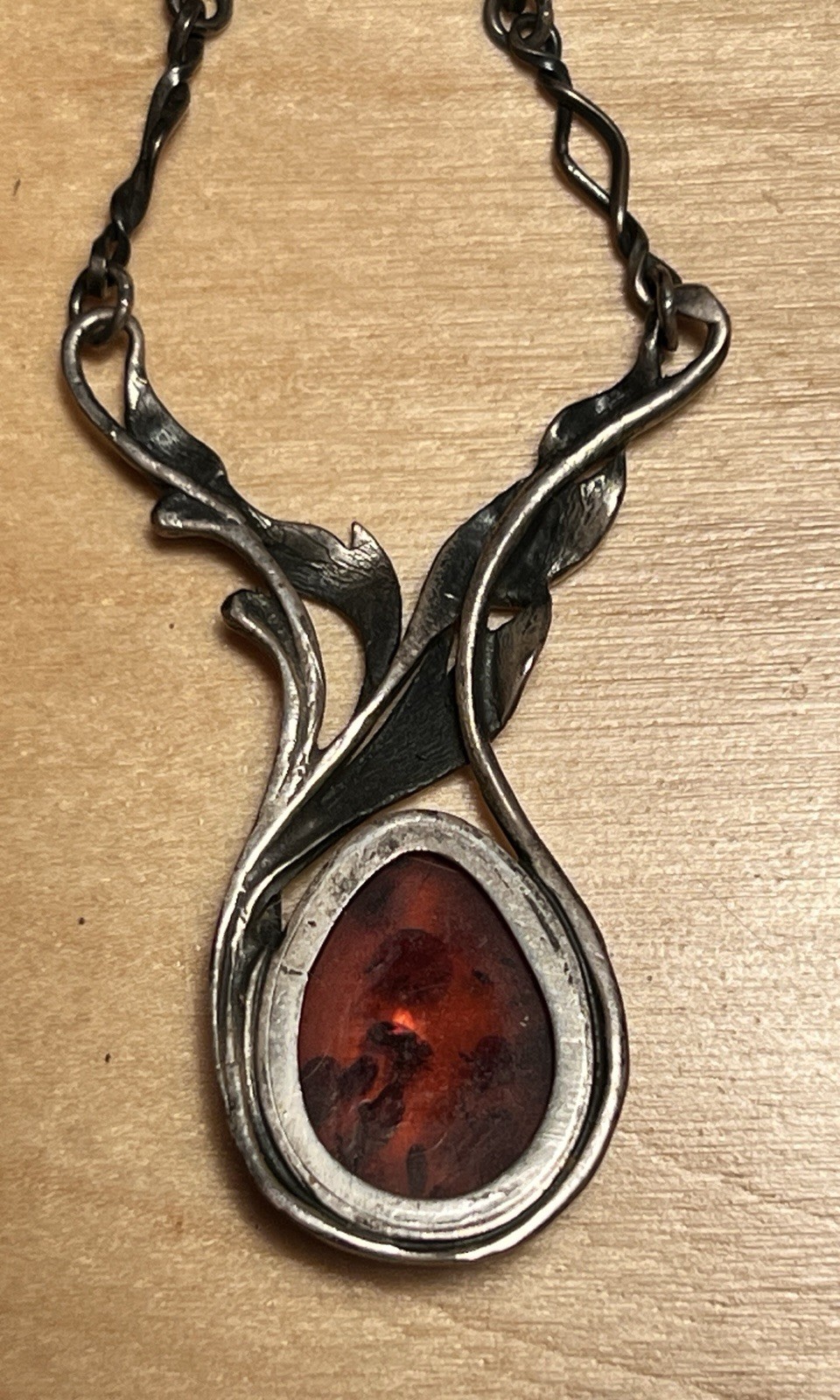 Art Nouveau Sterling Silver Twist Link Foliage Design Baltic Amber Necklace