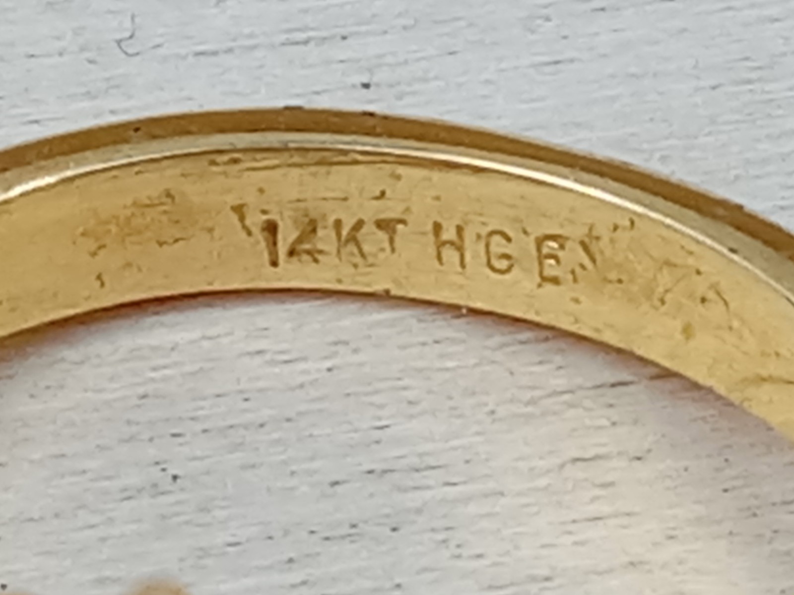 HSN 14 KT Gold Plated Size 7.75 Ring w. Clear Stone Setting in Burst Pattern