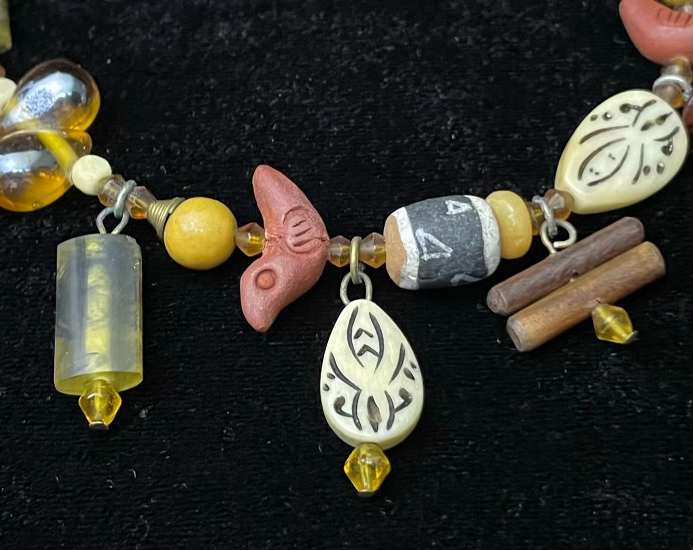 Southwestern Style Fetish Choker Necklace Birds Tribal Folk Art Boho Memory Wire
