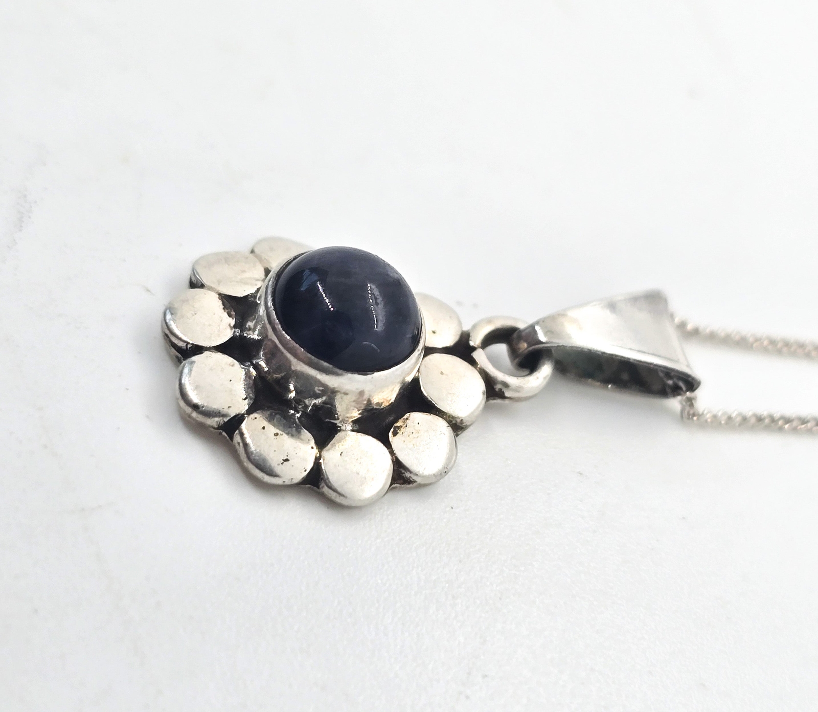 Iolite blue gemstone vintage flower petite sterling silver pendant necklace