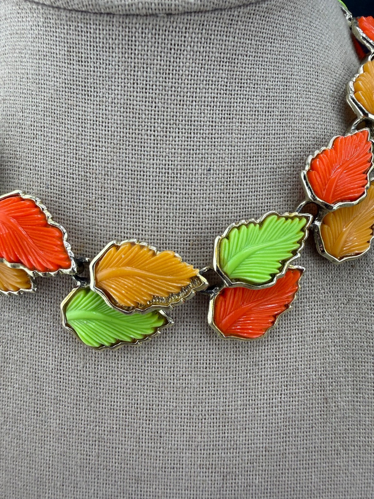 Vintage Thermoset Leaf Necklace Neon Green Red Gold Tone 14”