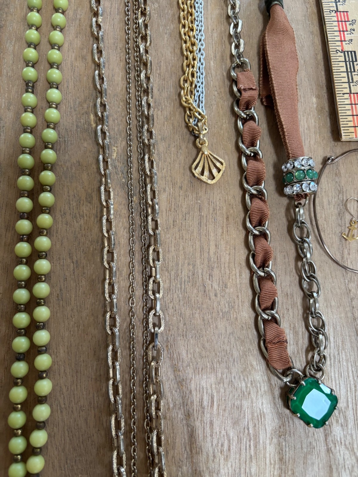 LOT Of Used Vintage Gold/Brass Toned Costume Jewelry Necklaces- 6 pieces