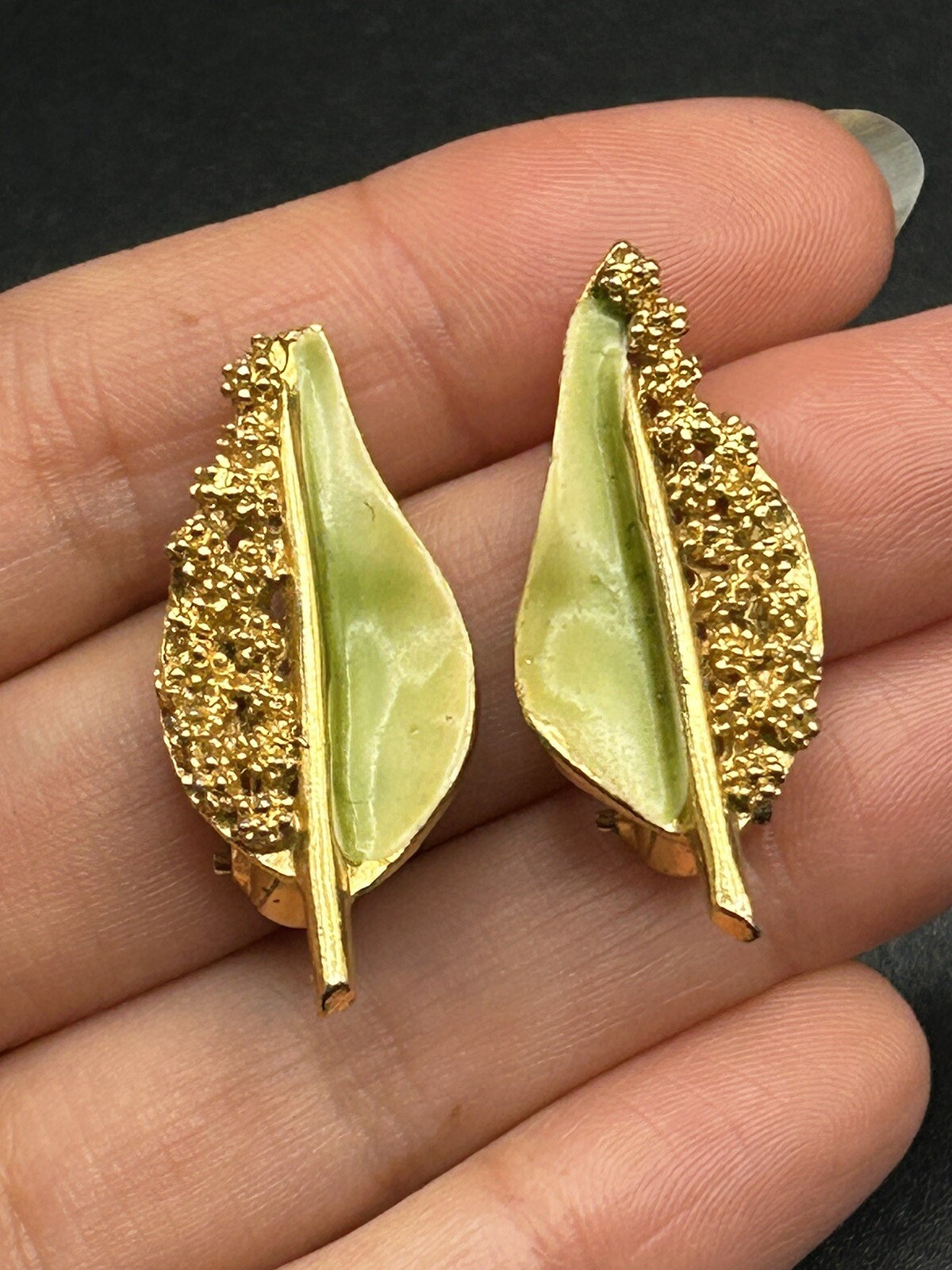 Vintage BSK Lime Green Enamel Leaf Brooch & Clip On Earrings Set