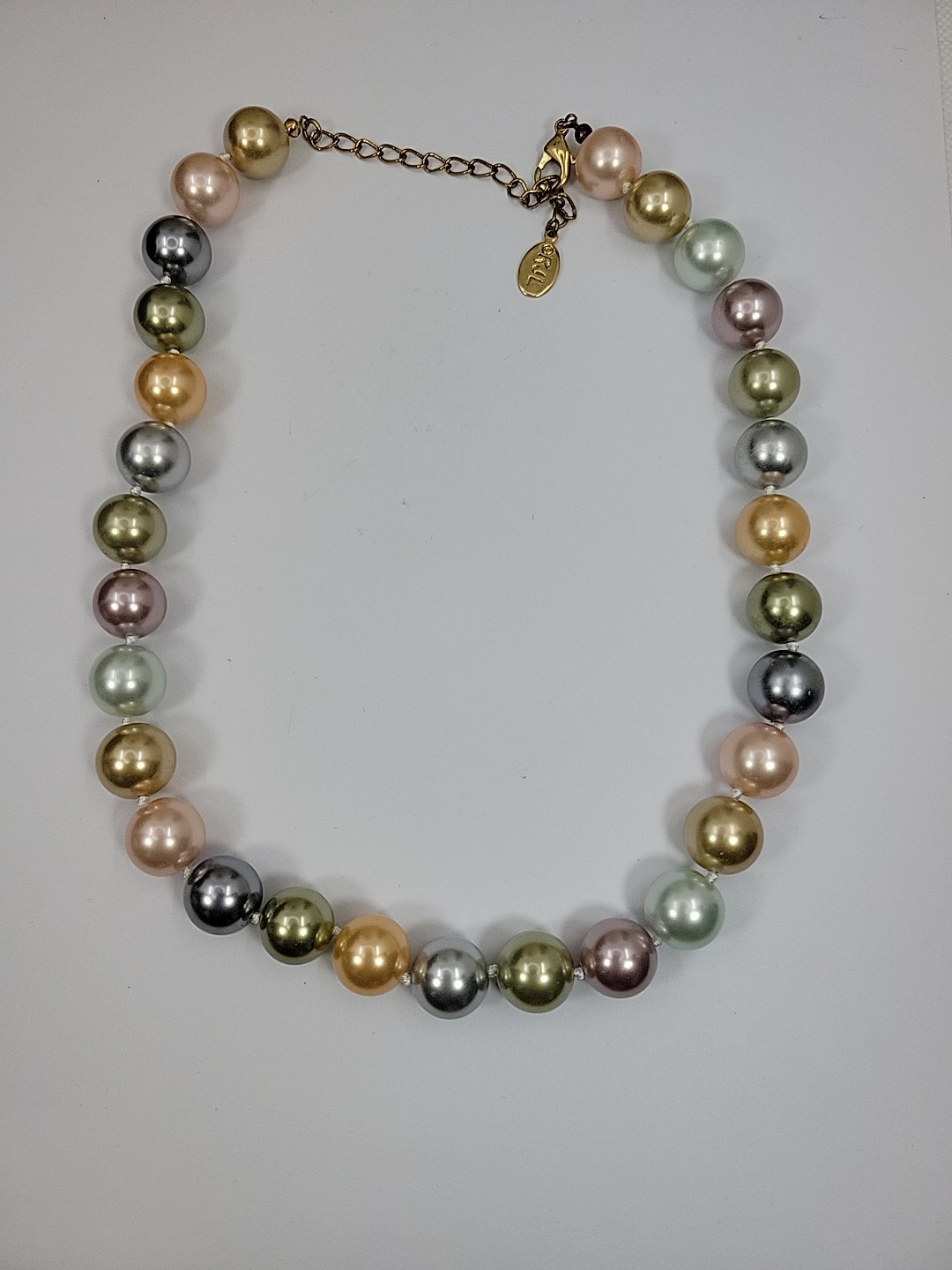 Vintage Kenneth Jay Lane KJL Pastel Multi-Color 14mm Faux Pearl Necklace 18″-22″