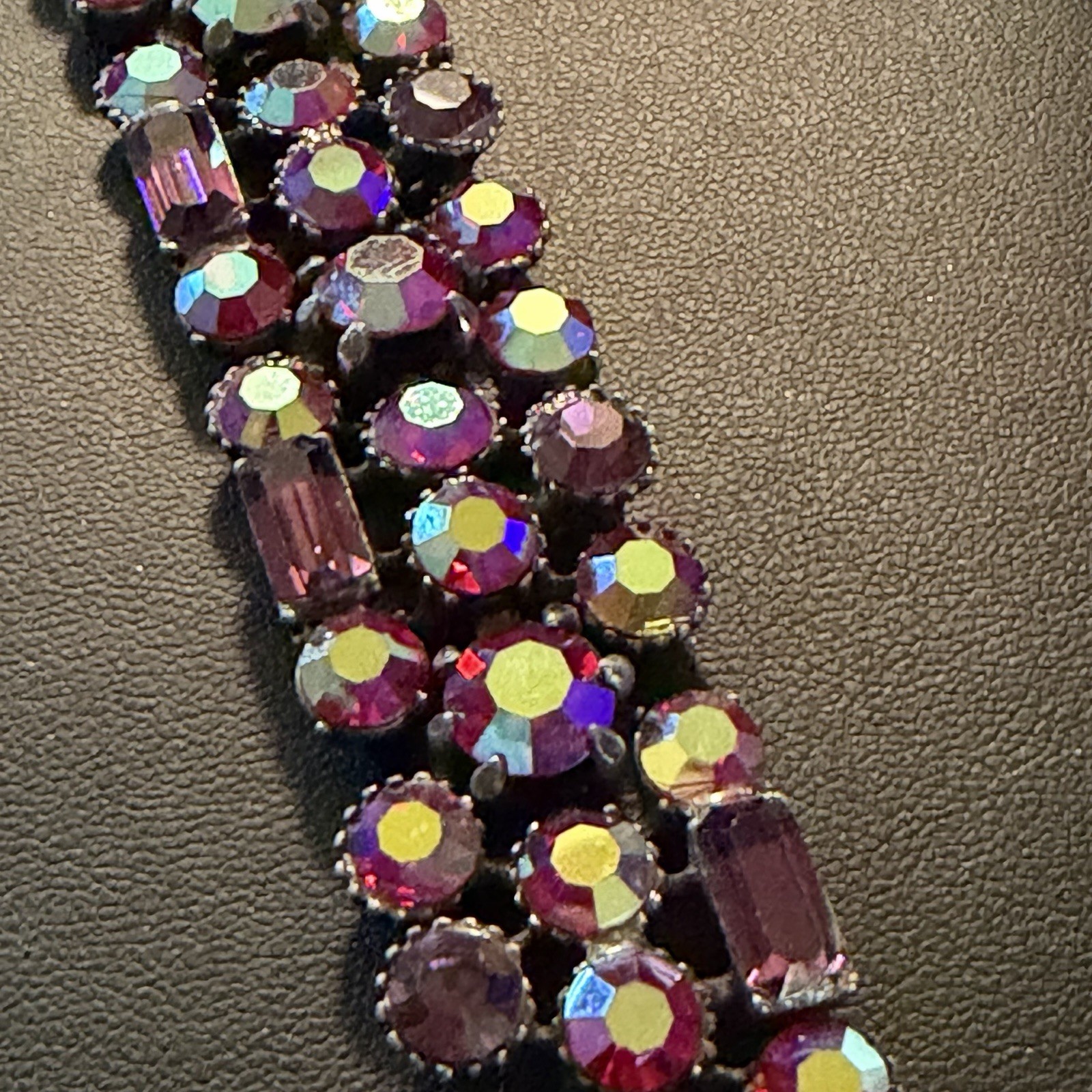VTG Beautiful Iridescent Red Pink Purple Vintage Estate Rhinestone Bracelet