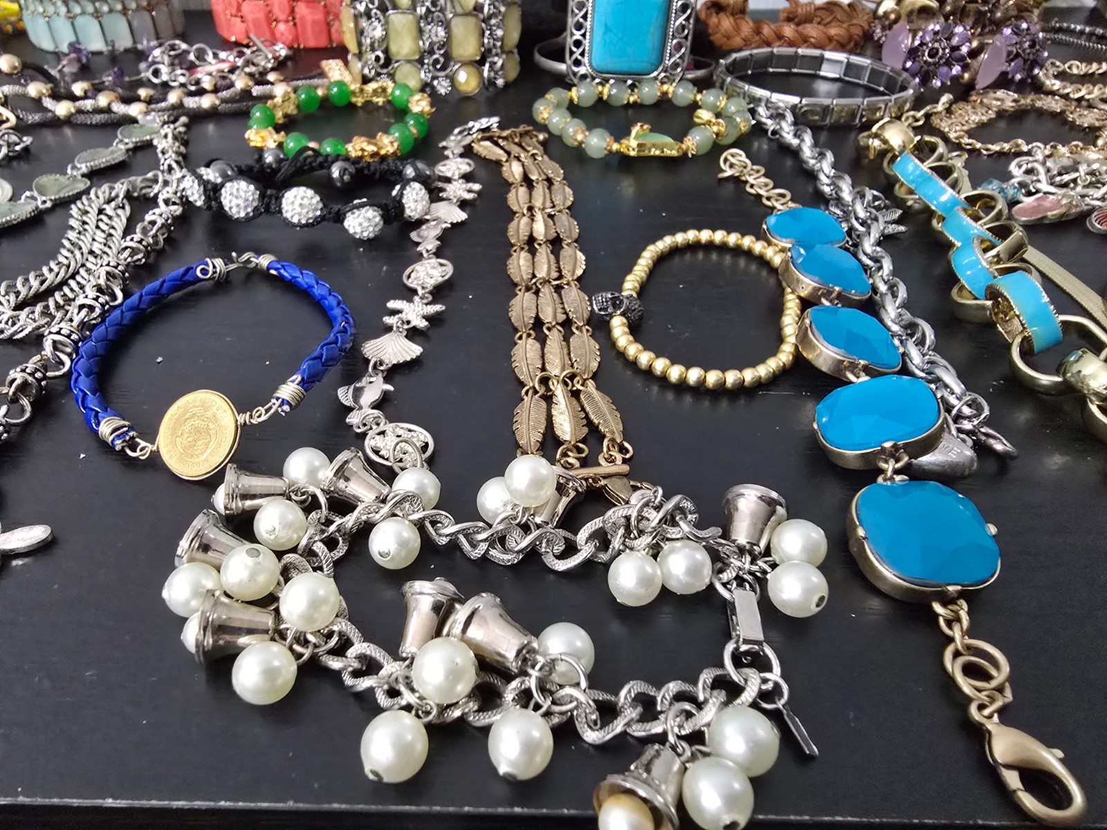 Gigantic Mixed metals material an color lot of 70+ braceletn, signed /unsigned