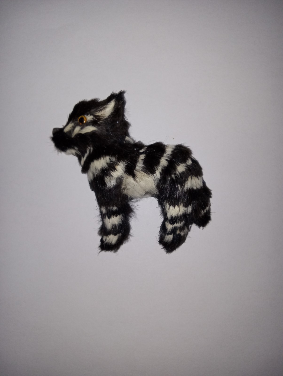 Vintage Artisan 2 1/4″ Faux Fur African Wild Dog Black And White Brooch