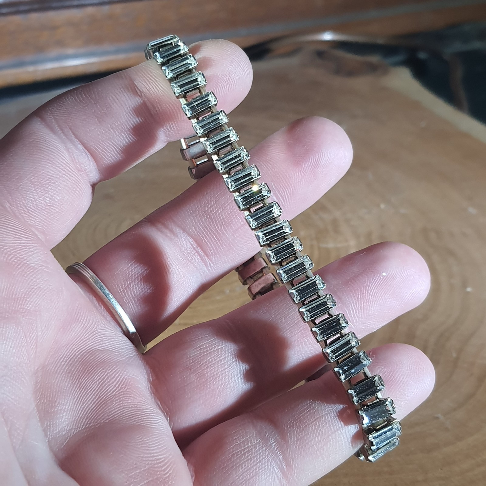 Vintage Beauftiful Glamorous Rhinestone & Silver Tone Expanding Adult Bracelet