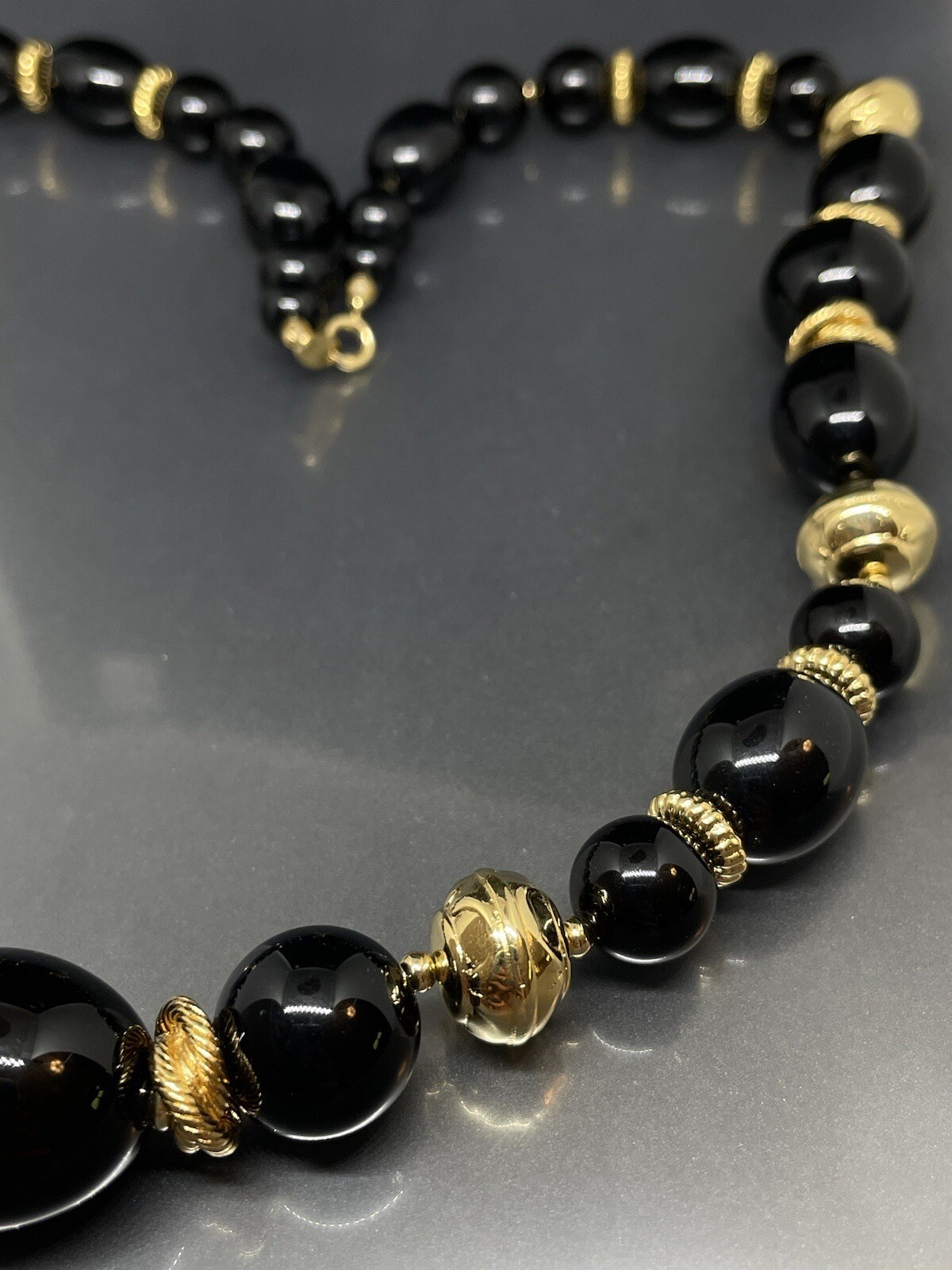 Vintage Trifari Necklace Gold Tone And Black Beaded 23.5 in Signed✨