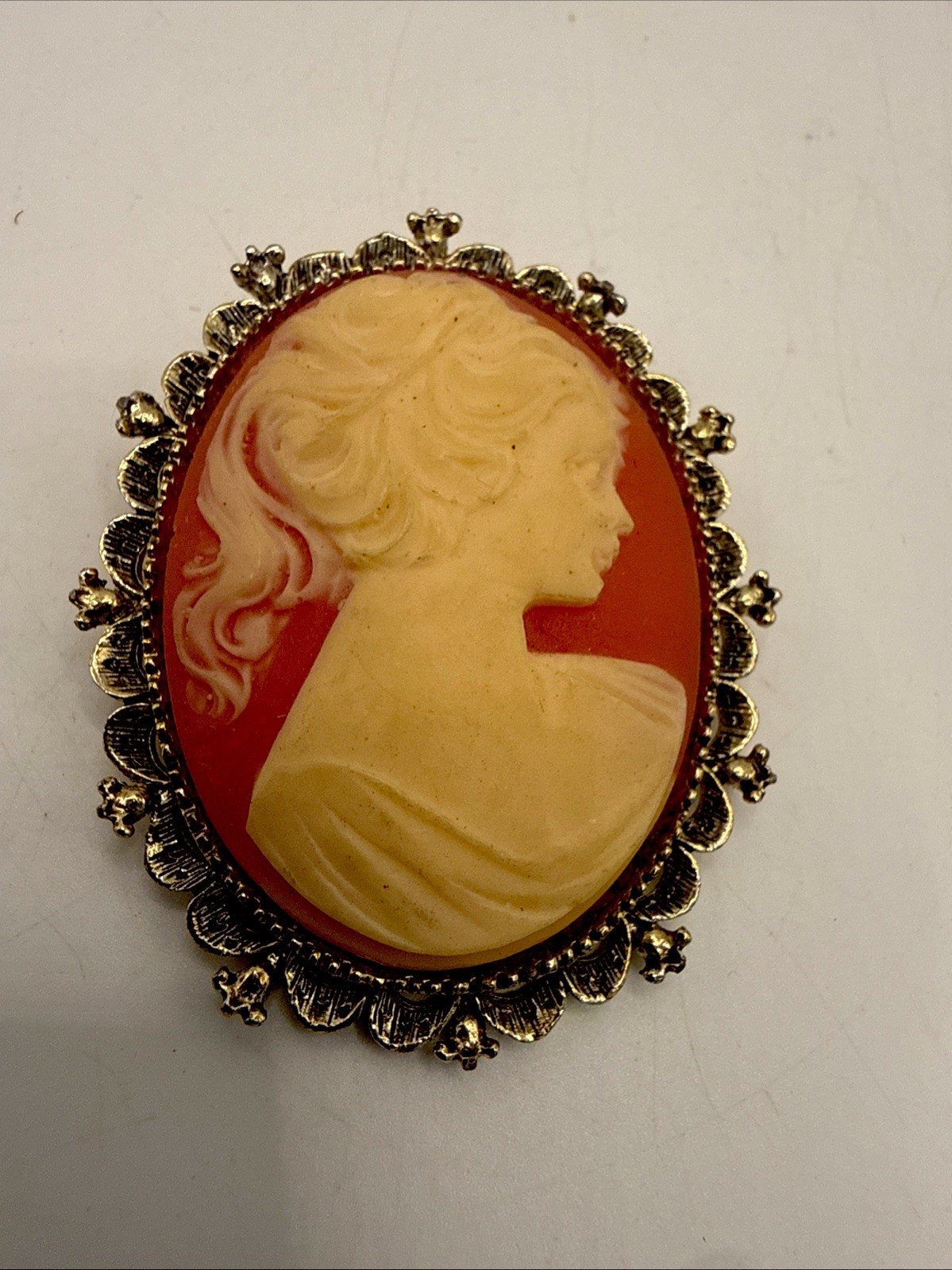 Vintage Gold Tone Cameo Woman Brooch Pin Cream Lady on Orange Back Signed Gerrys