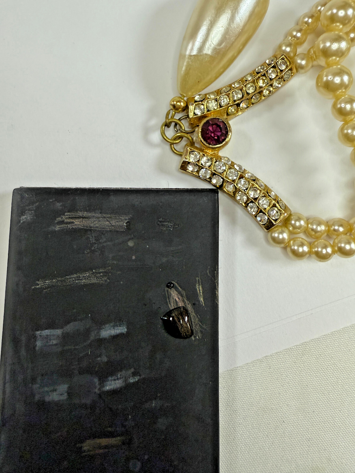 vtg 18″ Double Strand Faux Pearl Teardrop V Necklace 10kt Gold plated Wedding