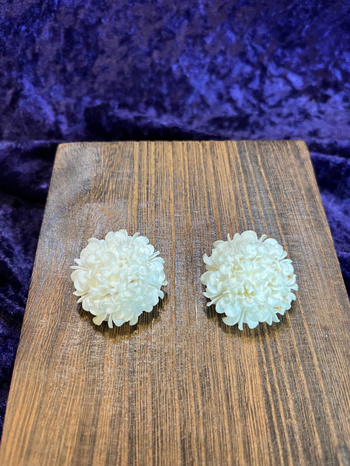 Vintage (1930’s-1950’s) Flower Clip-on Earrings, Very Interesting Earrings