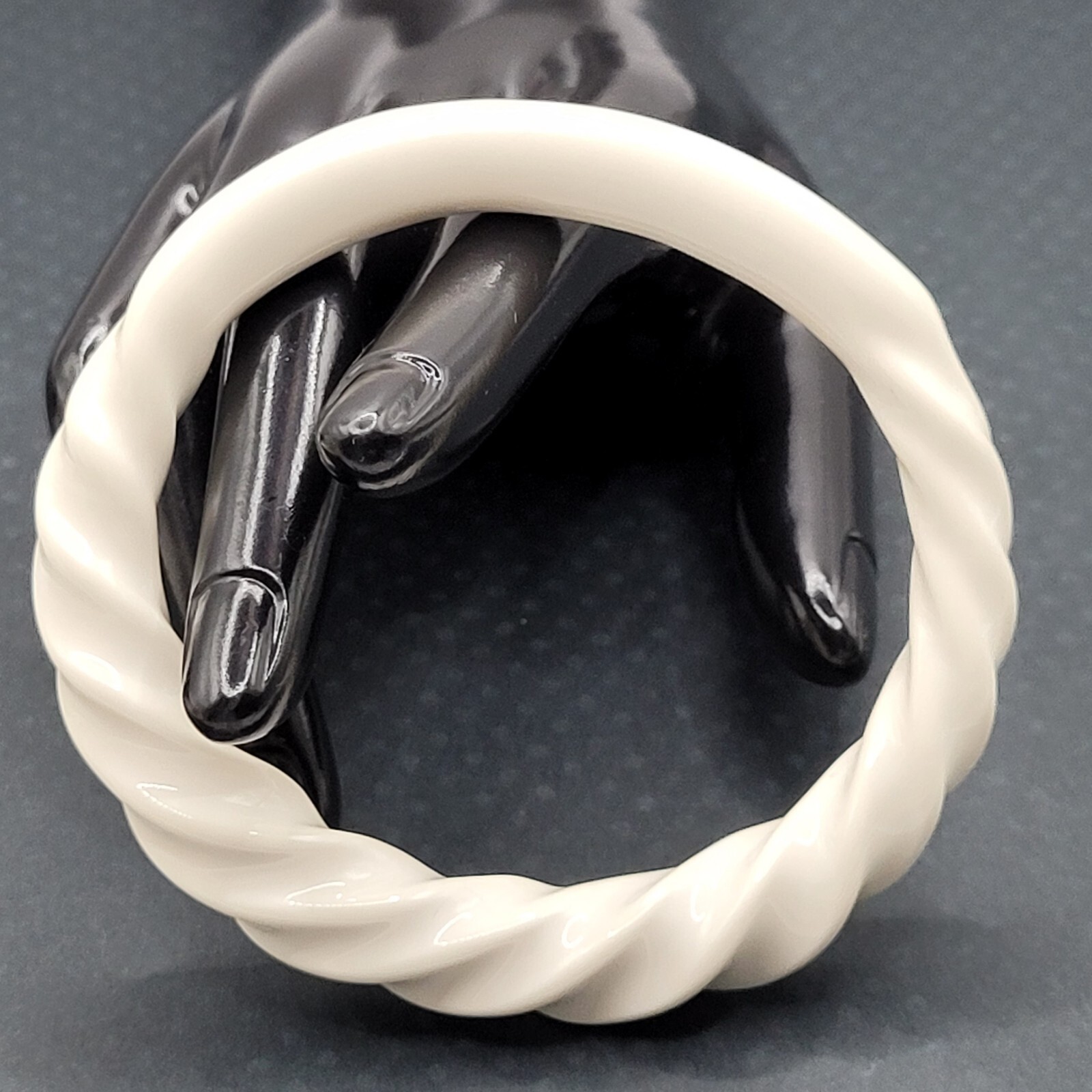 Twisted and Smooth Creamy White Resin Bangle Bracelet Retro Style Vintage 1980s