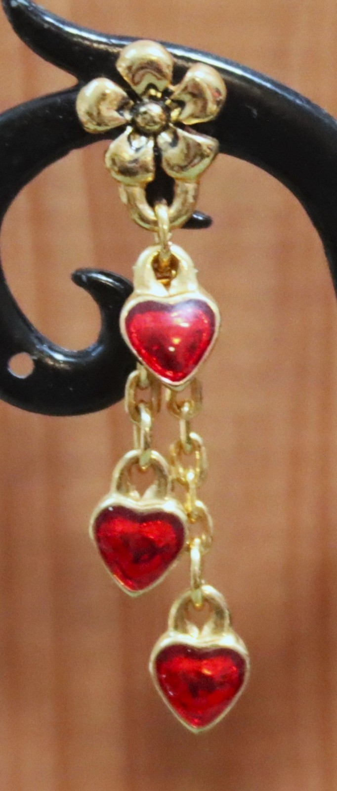 Unsigned Vintage Avon Red Floral Heart Pierced Earrings Flower & Dangling Hearts