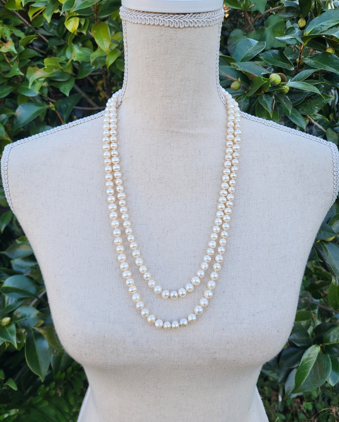 Vintage 52″ Long Single Strand 7-8mm Off White Pearl Necklace June Birthstone