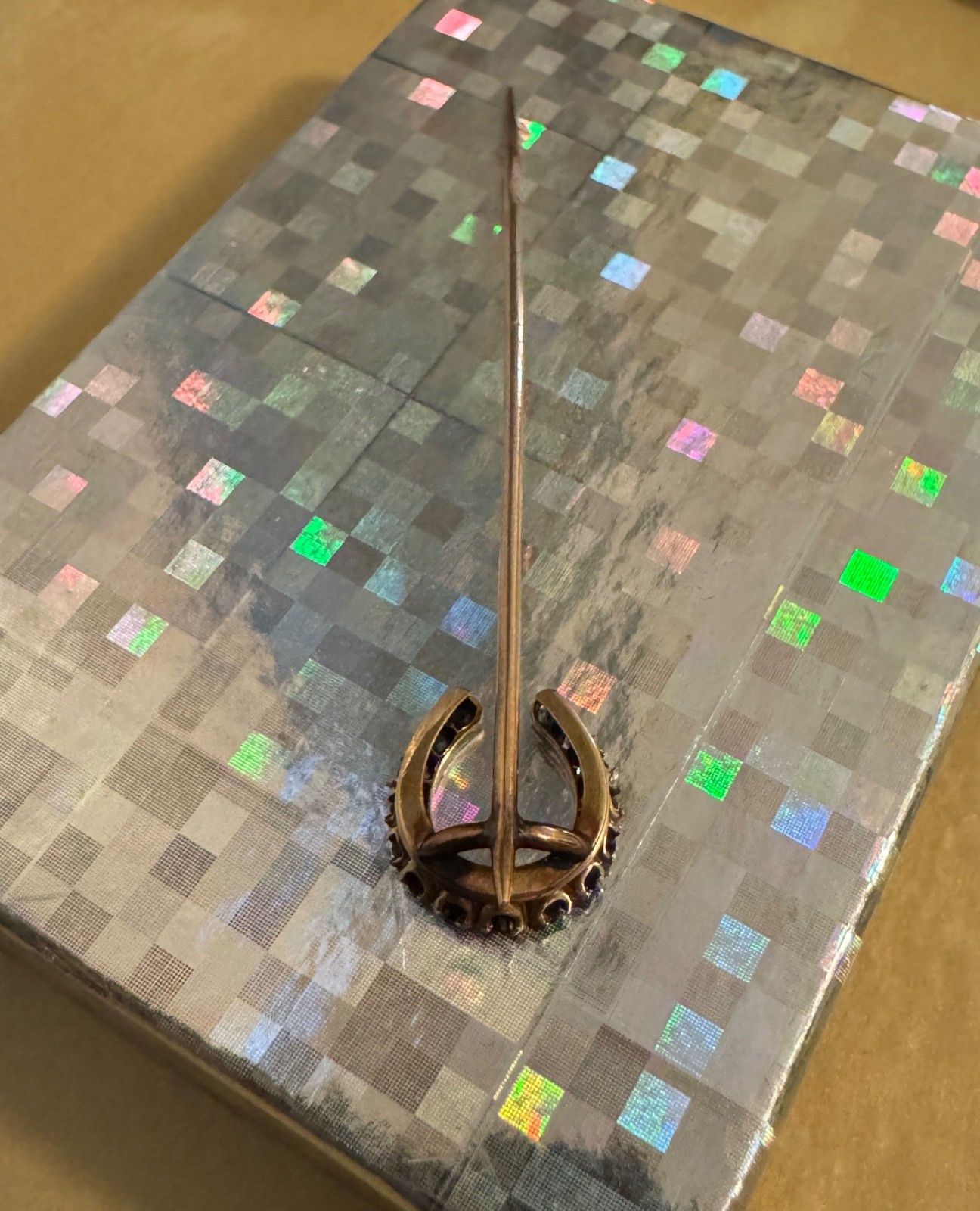 Antique 14K Y Gold Horseshoe Stick Pin w/ red garnet and blue glass 2.1 grams
