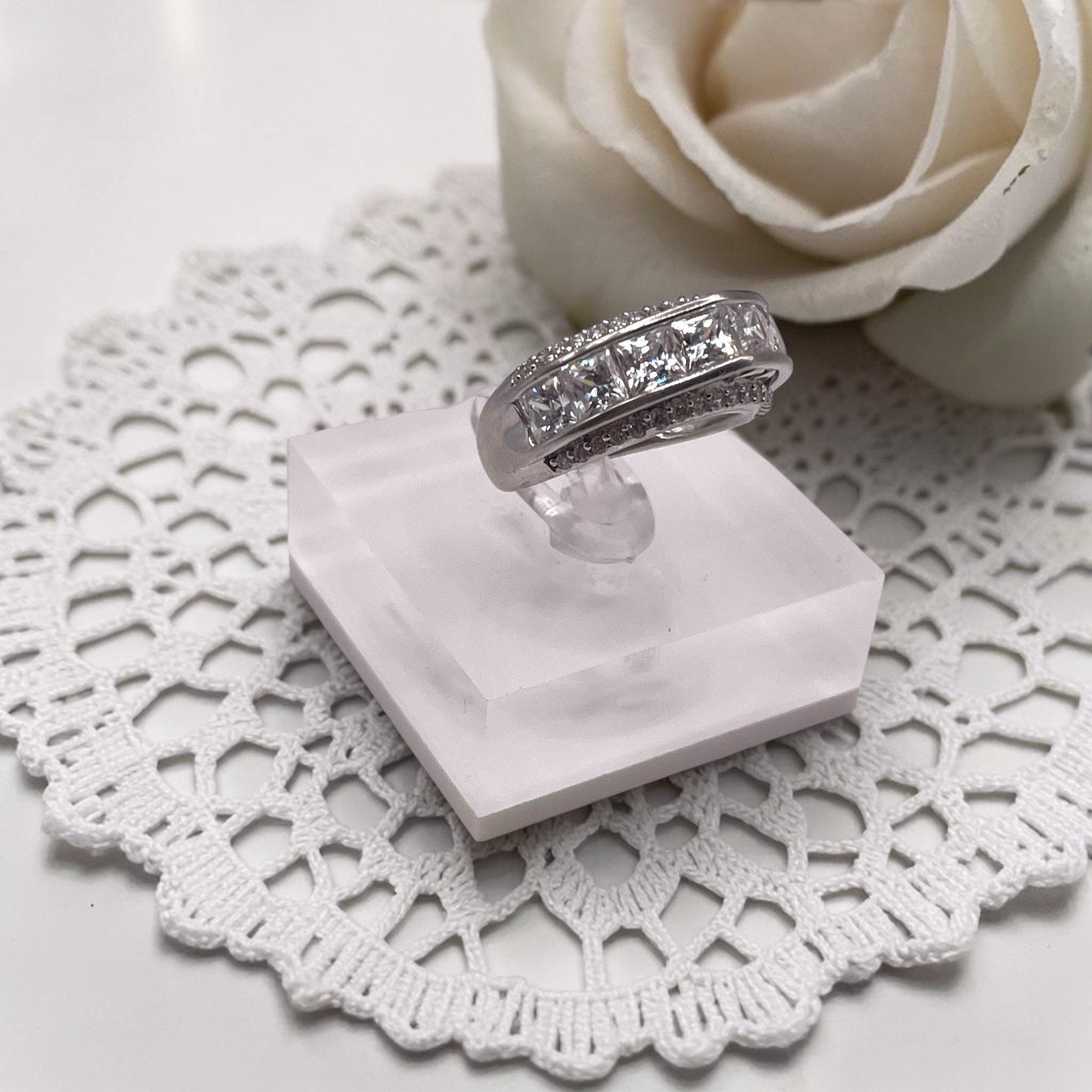 Stunning 925 Sterling Silver CZ Cluster Cocktail Statement Band Ring, size 7.5